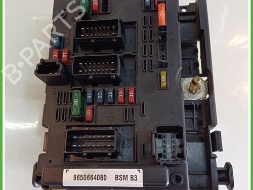 Used Fuse box PEUGEOT 206 Hatchback (2A/C) 1.4 i (75 hp) 15621620