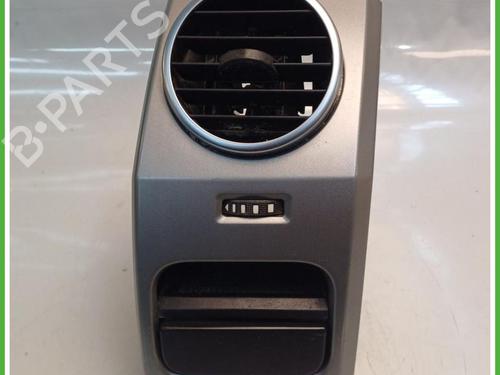 Used Air vent Air vent LAND ROVER DISCOVERY III (L319) 2.7 TD 4x4 (190 hp) 40145398 40145398