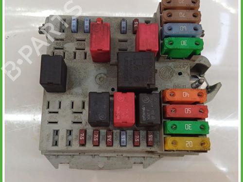 Used Fuse box LANCIA YPSILON (843_) 1.2 (843.AXA1A) (60 hp) 19673651