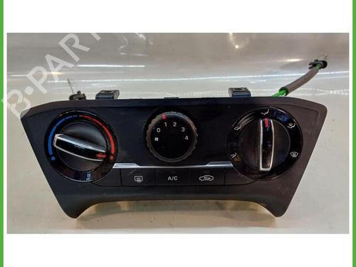 climate-control-hyundai-i20-ii-gb-ib-2014-2015-2016-2017-2018-2019-2020-2021-40137249 main image