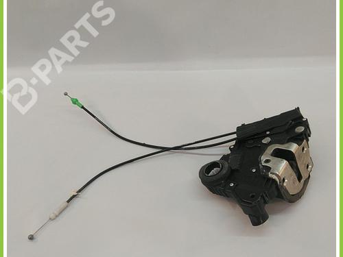 Used Front left lock TOYOTA YARIS (_P9_) 1.3 VVT-i (SCP90_, SCP90R) (87 hp) 11720638