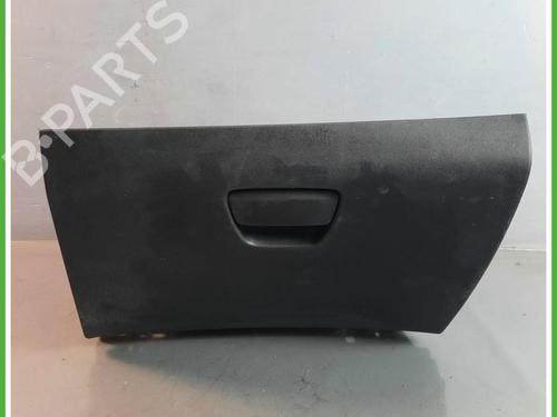 Used Glove box Glove box PEUGEOT 208 I (CA_, CC_) 1.4 HDi (68 hp) 40135682 40135682