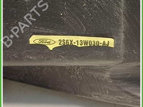 Left headlight FORD FIESTA V (JH_, JD_) 1.4 TDCi | BP22403649C28 