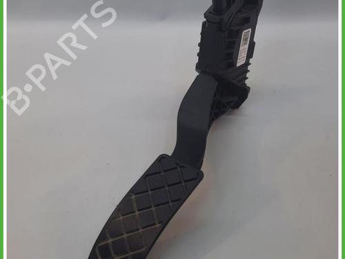 pedal-vw-golf-vii-5g1-bq1-be1-be2-2012-2013-2014-2015-2016-2017-2018-2019-2020-2021-40135277 main image