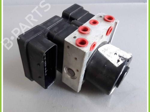 Used ABS pump FORD FOCUS II Turnier (DA_, FFS, DS) 1.6 TDCi (90 hp) 13085151