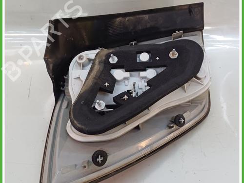 Right taillight OPEL ASTRA H Estate (A04) 1.7 CDTI (L35) | BP15647617C35 