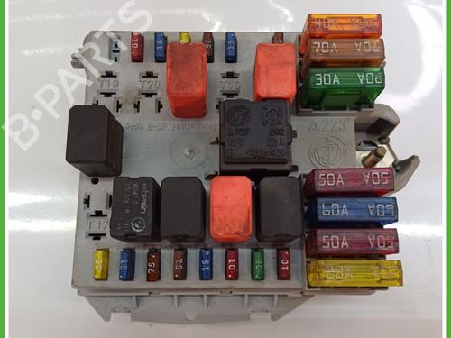 Used Fuse box FIAT PUNTO (188_) 1.2 60 (188.030, .050, .130, .150, .230, .250) (60 hp) 18711570