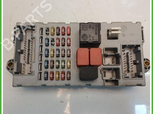 Sikringsdose FIAT PUNTO (188_) 1.3 JTD 16V (70 hp) 29148266