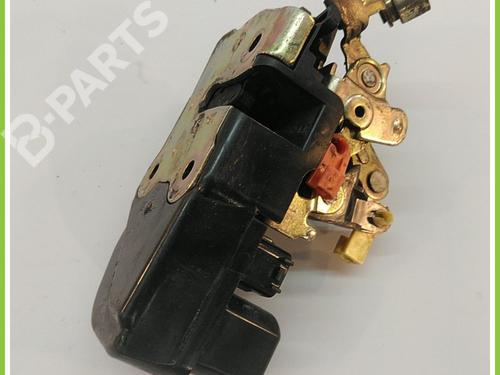 Used Front right lock CHRYSLER VOYAGER IV (RG, RS) 2.5 CRD (141 hp) 11720616