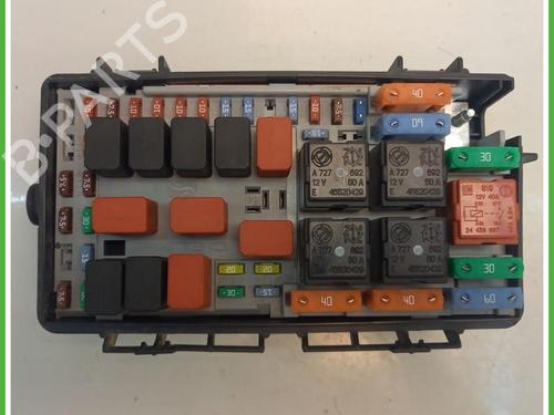fuse-box-fiat-grande-punto-199_-2005-40146377 main image