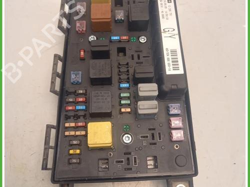 Used Fuse box Fuse box OPEL ASTRA H Estate (A04) 1.6 (L35) (105 hp) 40074329 40074329