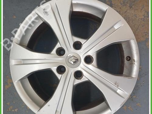 rim-renault-megane-iii-hatchback-bz01_-b3_-2008-40076502 main image