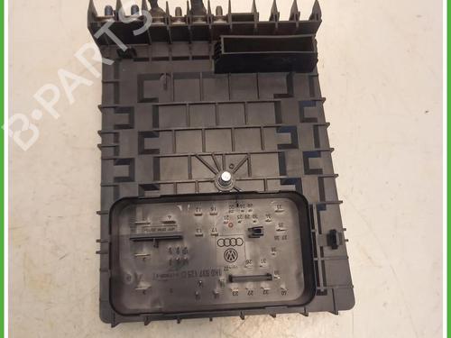 Fuse box VW GOLF VI (5K1) 1.4 TSI | BP40074691E1 - Image 3