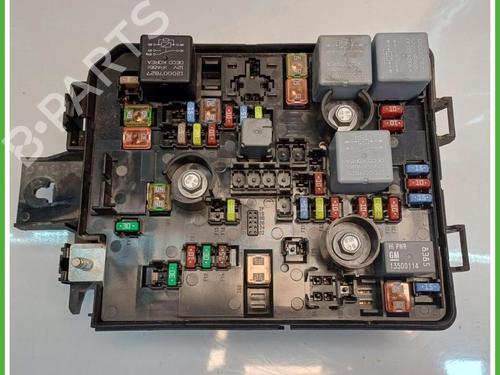 Used Fuse box Fuse box OPEL CORSA E (X15) 1.4 LPG (08, 68) (90 hp) 40145546 40145546