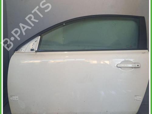 Used Left front door Left front door VOLVO C30 (533) D2 (115 hp) 40144519 40144519