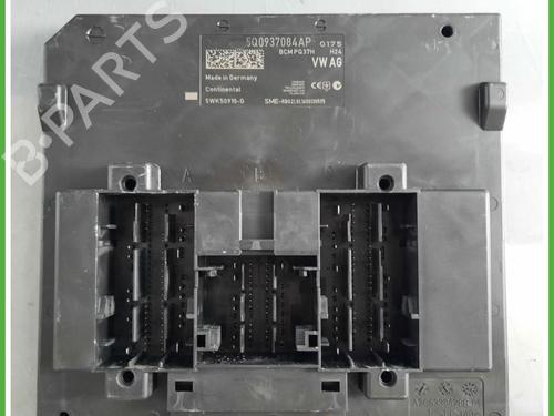Used Control unit Control unit VW GOLF VII (5G1, BQ1, BE1, BE2) 1.6 TDI (90 hp) 40135294 40135294