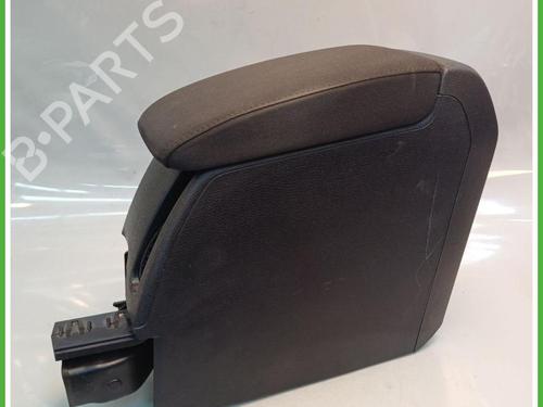 armrest-center-console-vw-golf-vi-5k1-2008-2009-2010-2011-2012-2013-2014-40144863 main image