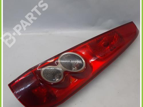 Used Right taillight FORD FIESTA V (JH_, JD_) 1.4 TDCi (68 hp) 11721015