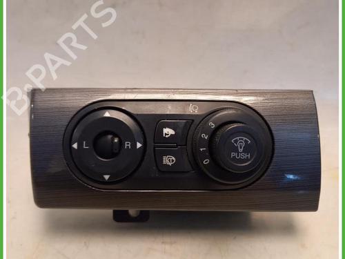 switch-chevrolet-captiva-c100-c140-2006-40148919 main image