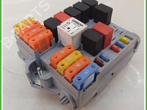 Fuse box FIAT CROMA (194_) 1.9 D Multijet (194AXB1B) | BP17313389E1 
