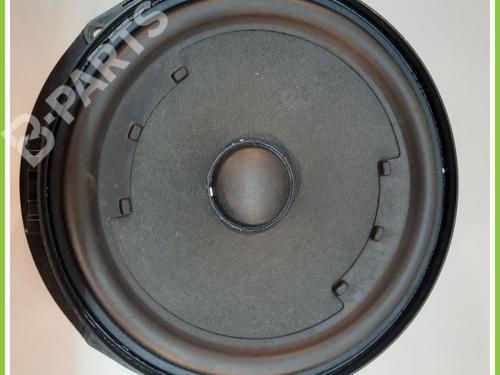 Used Radio VW GOLF VII (5G1, BQ1, BE1, BE2) 1.6 TDI (110 hp) 11368042