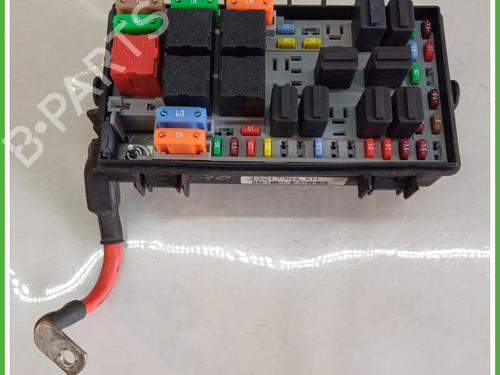 Used Fuse box Fuse box OPEL CORSA D (S07) 1.3 CDTI (L08, L68) (90 hp) 40136165 40136165