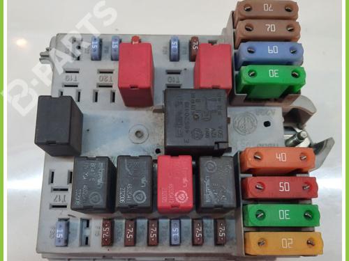 Used Fuse box LANCIA YPSILON (843_) 1.2 (843.AXA1A) (60 hp) 11817811