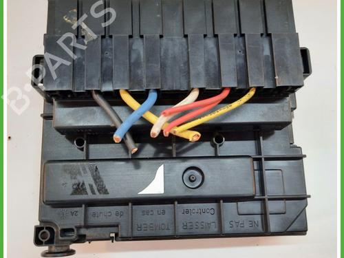Fuse box PEUGEOT 308 I (4A_, 4C_) 1.6 HDi | BP13038157E1 