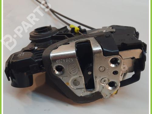 Front left lock TOYOTA AURIS (_E18_) 1.4 D-4D (NDE180_, NDE180R) | BP11720358C98 