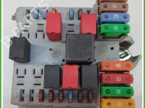 Used Fuse box Fuse box FIAT PANDA (169_) 1.2 (169.AXB11, 169.AXB1A) (60 hp) 40132506 40132506