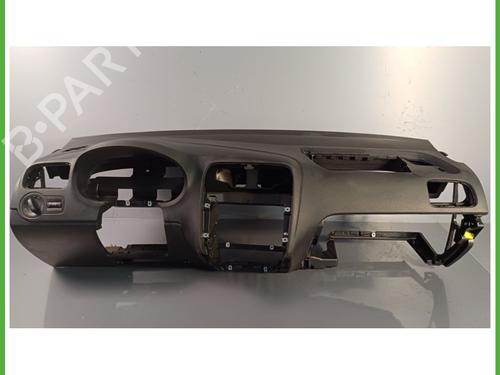 Dashboard VW POLO V (6R1, 6C1) 1.2 TDI (75 hp) 18252309