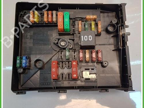 Used Fuse box Fuse box VW GOLF VI (5K1) 1.6 TDI (90 hp) 40145608 40145608