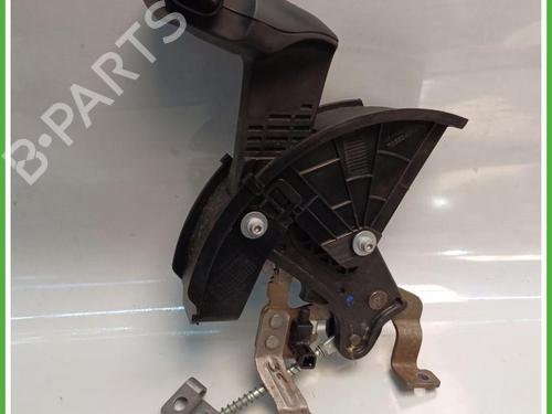 hand-brake-fiat-500l-351_-352_-2012-40143603 main image