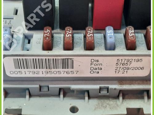 Fuse box LANCIA YPSILON (843_) 1.2 (843.AXA1A) | BP11817811E1 