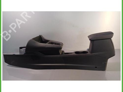 middle-console-renault-captur-ii-hf_-2020-40144242 main image