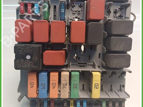 Used Fuse box FIAT 500 (312_) 1.2 (312AXA1A) (69 hp) 21586725