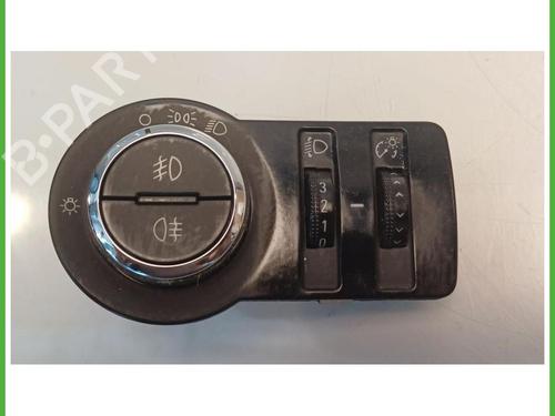 switch-chevrolet-cruze-hatchback-j305-2010-40144993 main image