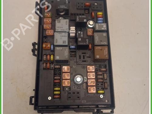 Used Fuse box Fuse box OPEL ASTRA J Sports Tourer (P10) 1.4 LPG (35) (140 hp) 40074284 40074284