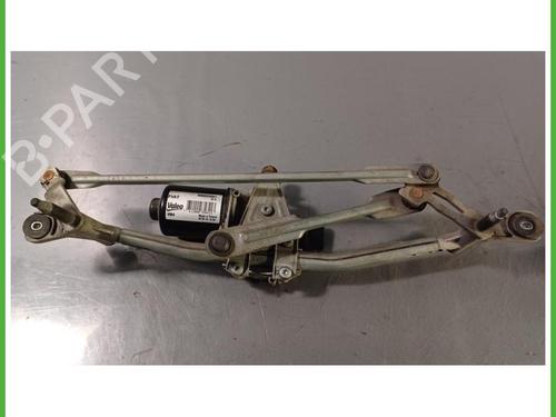 front-wipers-mechanism-fiat-500l-351_-352_-2012-40143581 main image
