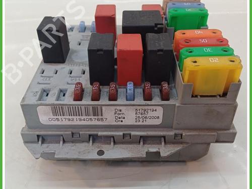 Fuse box LANCIA YPSILON (843_) 1.2 (843.AXA1A) | BP40138529E1 - Image 2