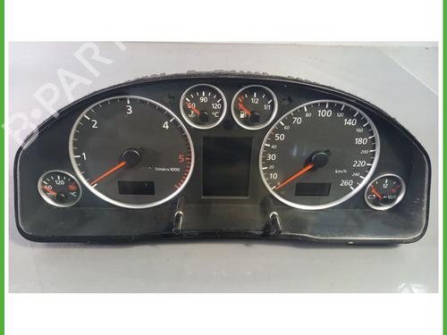 Used Instrument cluster AUDI A6 C5 Avant (4B5, 4B6) 2.5 TDI (155 hp) 30560603