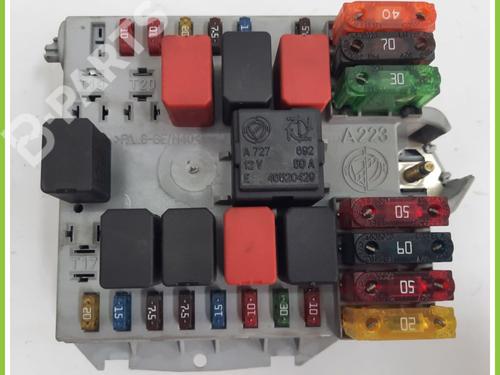 Used Fuse box FIAT PUNTO (188_) 1.2 16V 80 (188.233, .235, .253, .255, .333, .353, .639,... (80 hp) 11369489