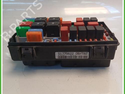 Fuse box FIAT GRANDE PUNTO (199_) 1.4 T-Jet (199AXM1A, 199BXM1A, 199BXN1A) | BP25627171E1 