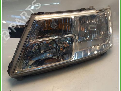Used Left headlight FIAT FREEMONT (345_) 2.0 JTD 4x4 (170 hp) 30169380