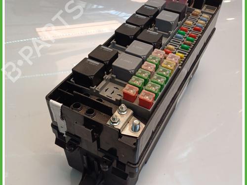 Fuse box LAND ROVER DISCOVERY III (L319) 2.7 TD 4x4 | BP26705994E1 