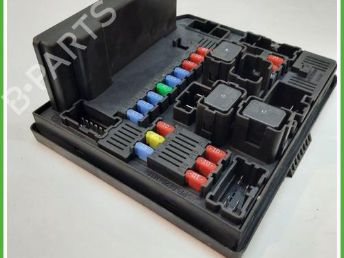 Fuse box NISSAN QASHQAI / QASHQAI +2 I (J10, NJ10, JJ10E) 1.5 dCi | BP13038153E1 