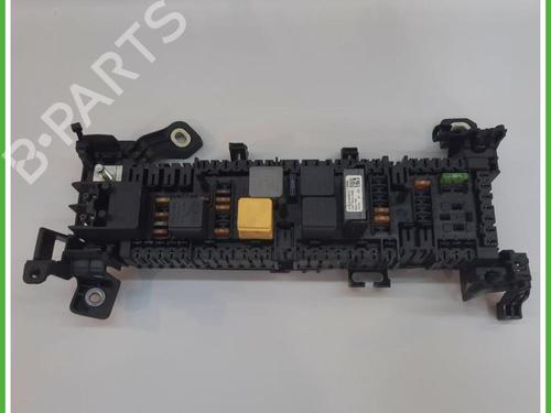 Used Fuse box Fuse box MERCEDES-BENZ A-CLASS (W176) A 180 CDI / d (176.012) (109 hp) 40135136 40135136