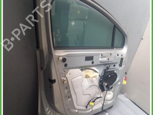 Left front door PEUGEOT 3008 I MPV (0U_) 1.6 HDi | BP26671703C2 