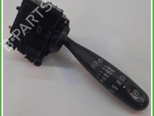 Used Switch Switch TOYOTA YARIS (_P1_) 1.4 D-4D (NLP10_, NLP10R) (75 hp) 40135162 40135162