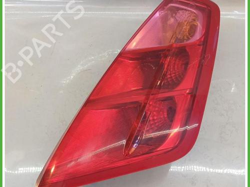 Used Right taillight Right taillight FIAT PUNTO Hatchback Van (199_) 1.3 D Multijet (75 hp) 40136013 40136013
